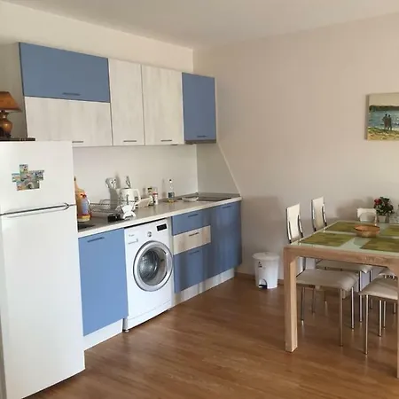 Cherno More 3, Mellia 6, Enter B, Bld 4, Appart 38 Apartment *
