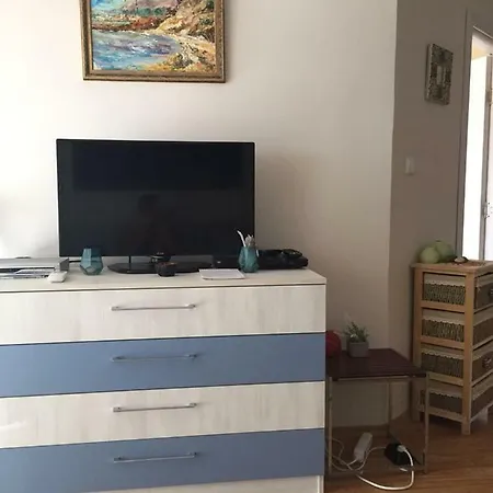 Apartment Cherno More 3, Mellia 6, Enter B, Bld 4, Appart 38