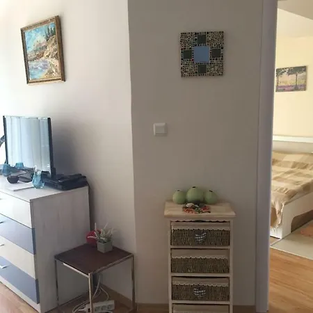 Cherno More 3, Mellia 6, Enter B, Bld 4, Appart 38 Apartment