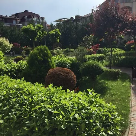 Apartment Cherno More 3, Mellia 6, Enter B, Bld 4, Appart 38 *