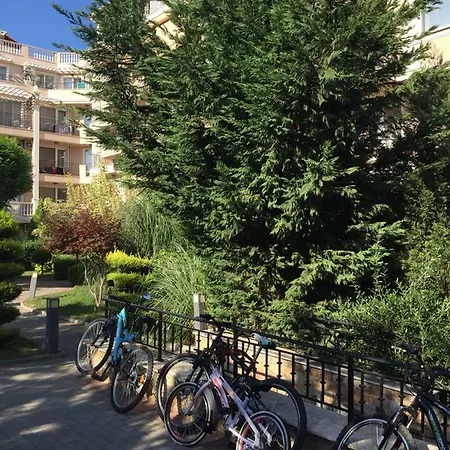 Cherno More 3, Mellia 6, Enter B, Bld 4, Appart 38 * Nesebar