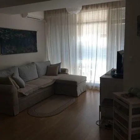Cherno More 3, Mellia 6, Enter B, Bld 4, Appart 38 Apartment